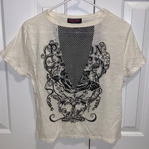 *NWT* Seductions v-cut graphic tee